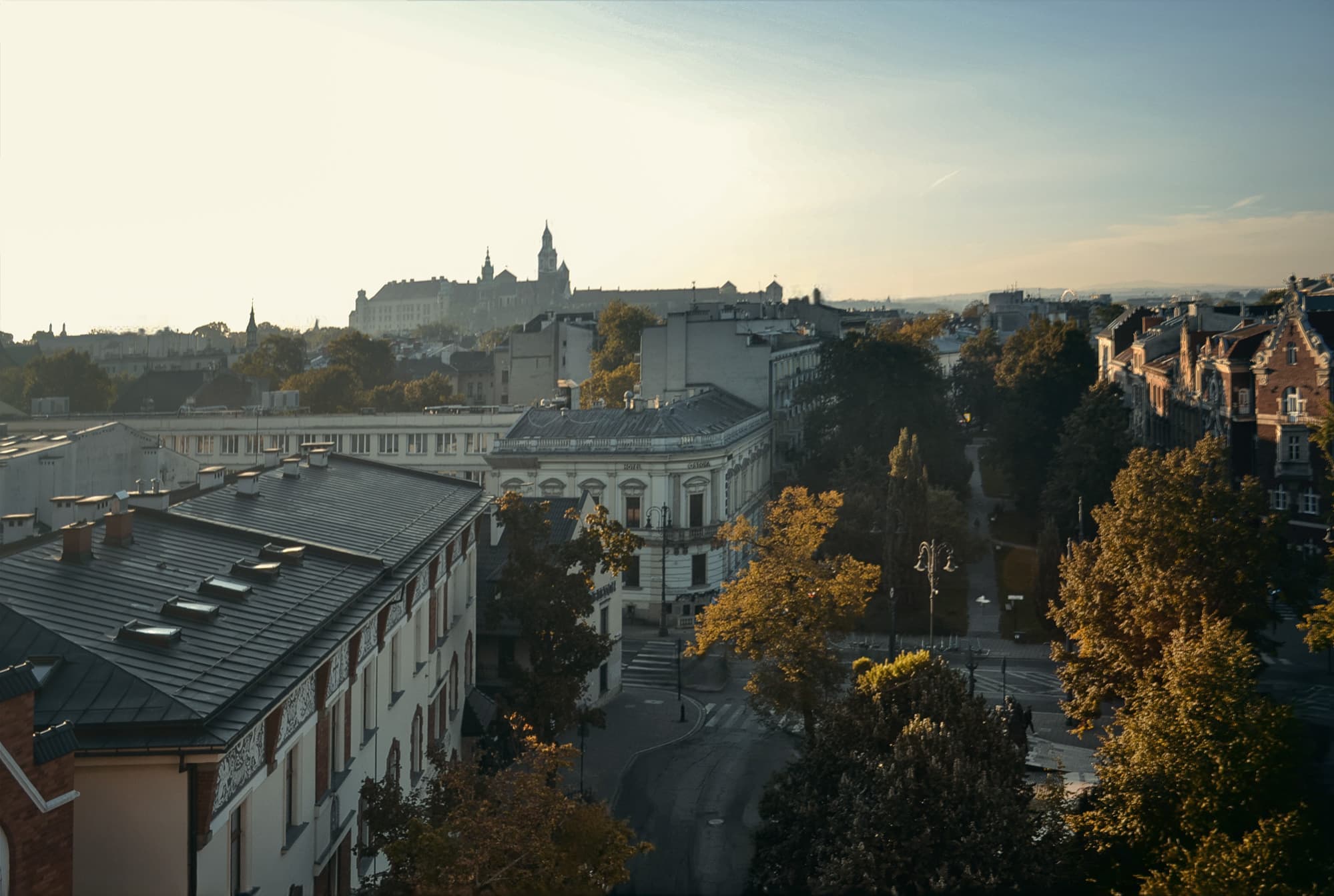 Panorama Krakowa z Wawelem o zachodzie słońca
